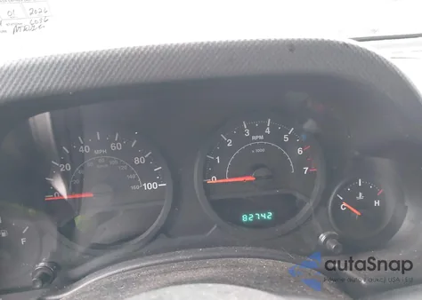 2007 Jeep Wrangler X z USA, uszkodzony, nr VIN 1J8FA24197L139261